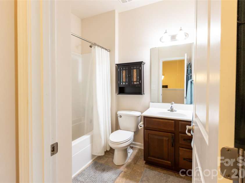 1123 Inn Keepers Way, Cornelius, NC 28031.  MLS# CAR4362117, YatesRealty ID 9467. 