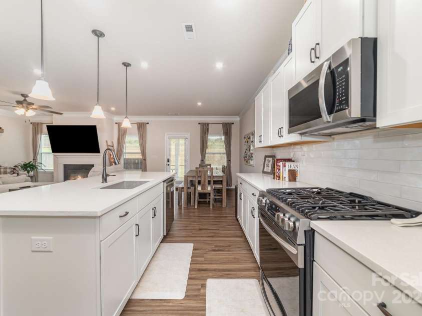 6070 Trinity Crossing Circle, Kannapolis, NC 28081.  MLS# CAR4251177, YatesRealty ID 9467. 