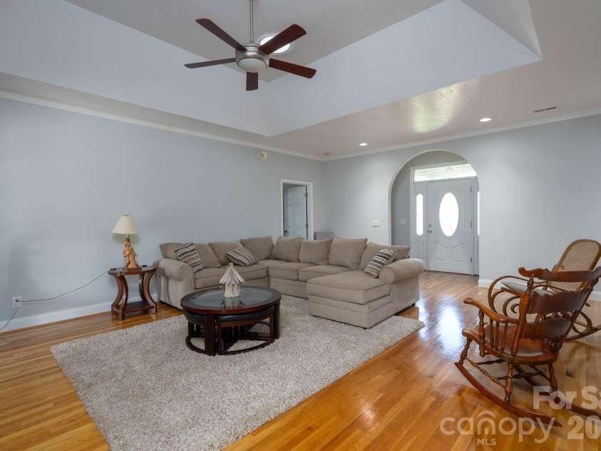 611 Davis Farm Drive, Salisbury, NC 28147.  MLS# CAR4365441, YatesRealty ID 9468. 