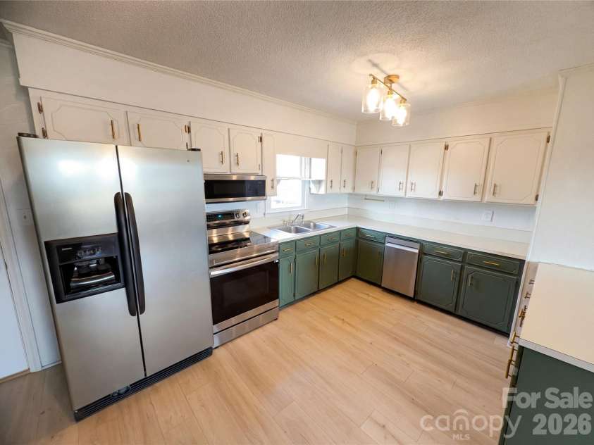 203 Williams Road, Kings Mountain, NC 28086.  MLS# CAR4351100, YatesRealty ID 9469. 
