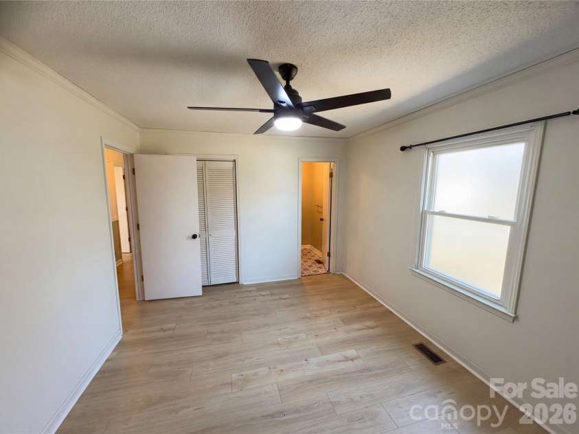 203 Williams Road, Kings Mountain, NC 28086.  MLS# CAR4351100, YatesRealty ID 9469. 