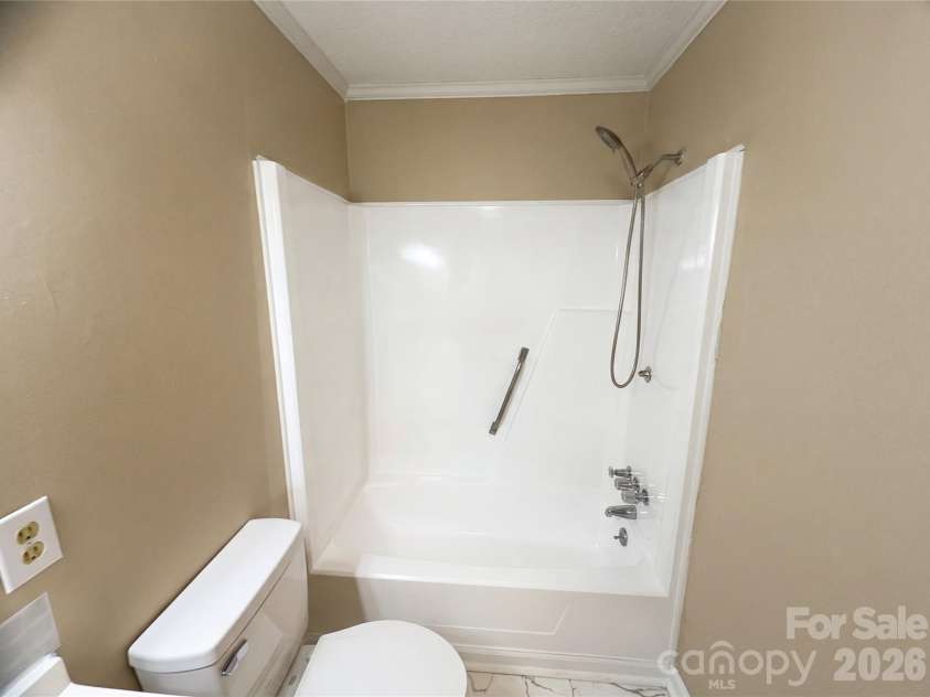 203 Williams Road, Kings Mountain, NC 28086.  MLS# CAR4351100, YatesRealty ID 9469. 
