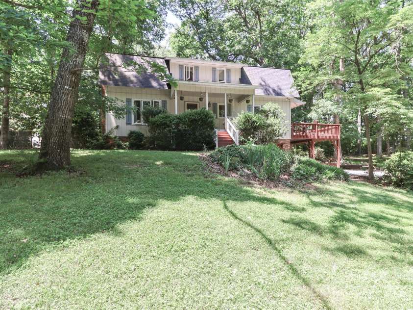 173 Rocky River Road, Mooresville, NC 28115.  MLS# CAR4259535, YatesRealty ID 947. 