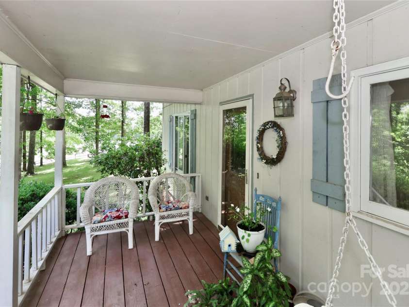 173 Rocky River Road, Mooresville, NC 28115.  MLS# CAR4259535, YatesRealty ID 947. 