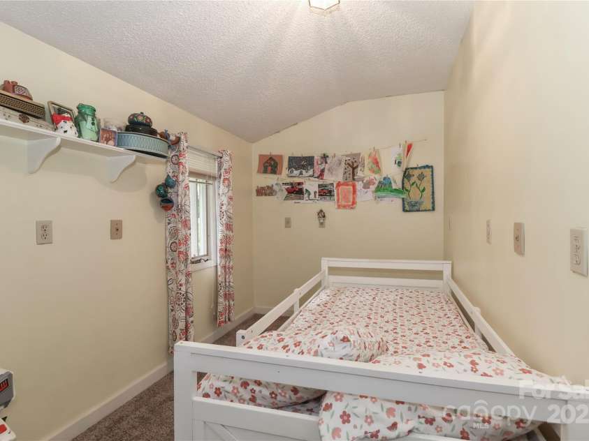 173 Rocky River Road, Mooresville, NC 28115.  MLS# CAR4259535, YatesRealty ID 947. 