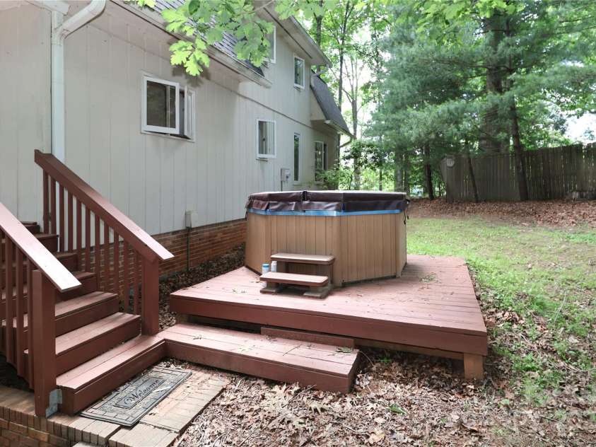 173 Rocky River Road, Mooresville, NC 28115.  MLS# CAR4259535, YatesRealty ID 947. 