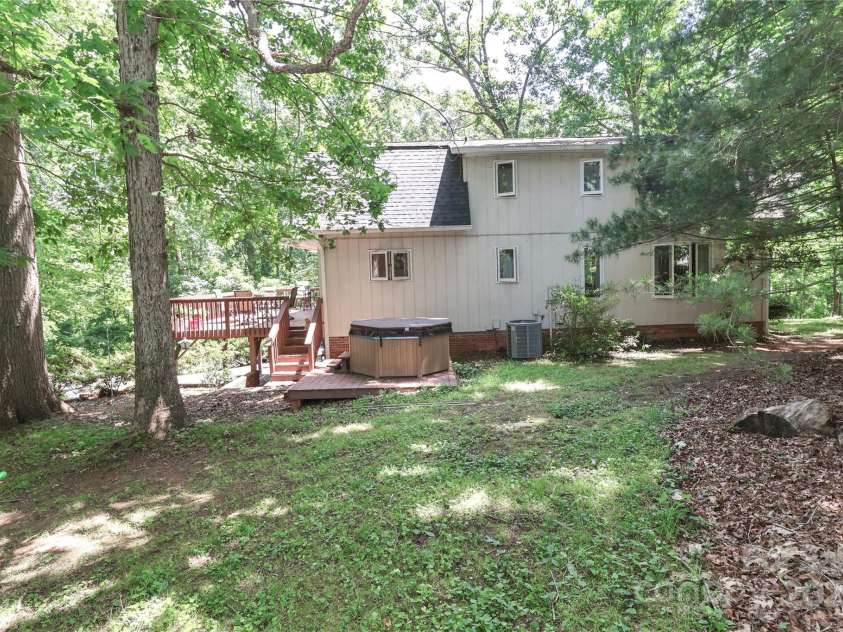 173 Rocky River Road, Mooresville, NC 28115.  MLS# CAR4259535, YatesRealty ID 947. 