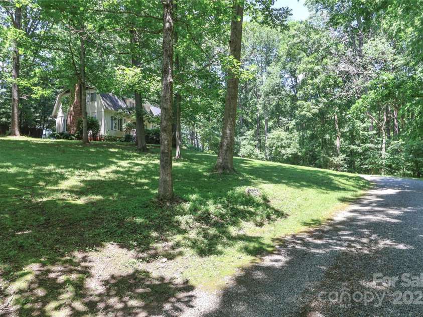 173 Rocky River Road, Mooresville, NC 28115.  MLS# CAR4259535, YatesRealty ID 947. 