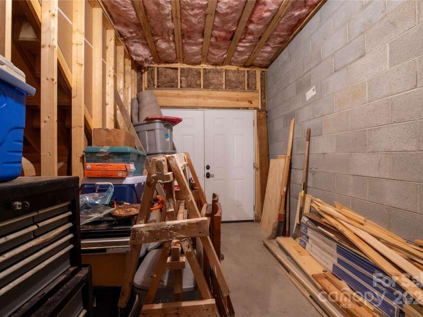 226 Orchard View Trail, Spruce Pine, NC 28777.  MLS# CAR4197502, YatesRealty ID 947. Basement