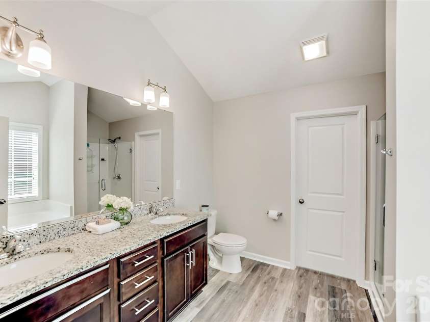104 Candace Court, Stanley, NC 28164.  MLS# CAR4353115, YatesRealty ID 9471. Primary Bathroom