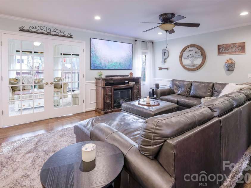 601 Azalea Lane, China Grove, NC 28023.  MLS# CAR4353505, YatesRealty ID 9473. 