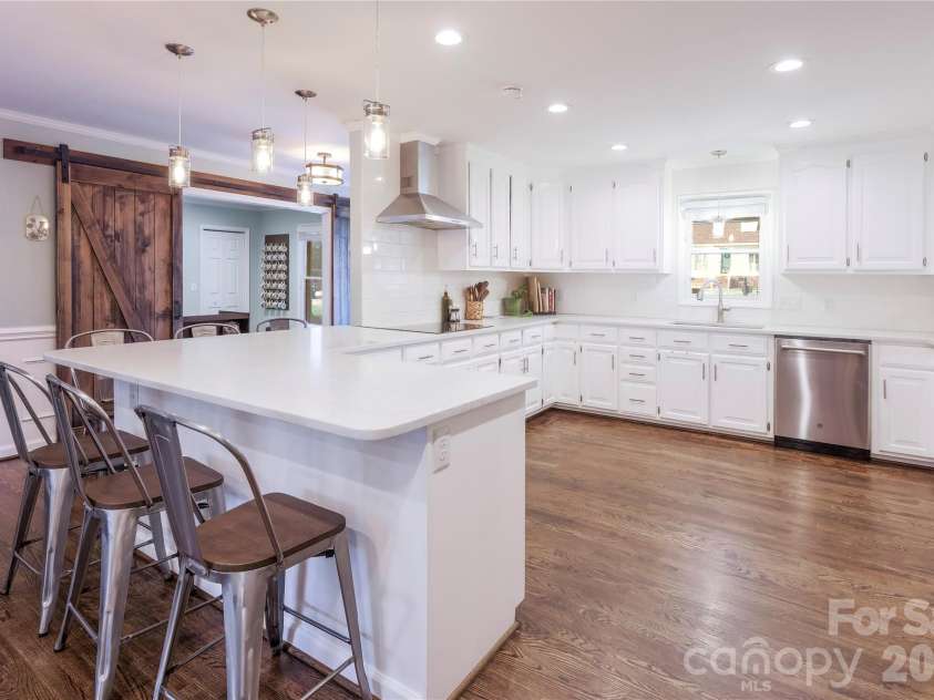 601 Azalea Lane, China Grove, NC 28023.  MLS# CAR4353505, YatesRealty ID 9473. Custom Kitchen  