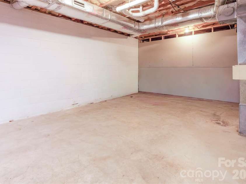 601 Azalea Lane, China Grove, NC 28023.  MLS# CAR4353505, YatesRealty ID 9473. Endless possibilities with all this space!