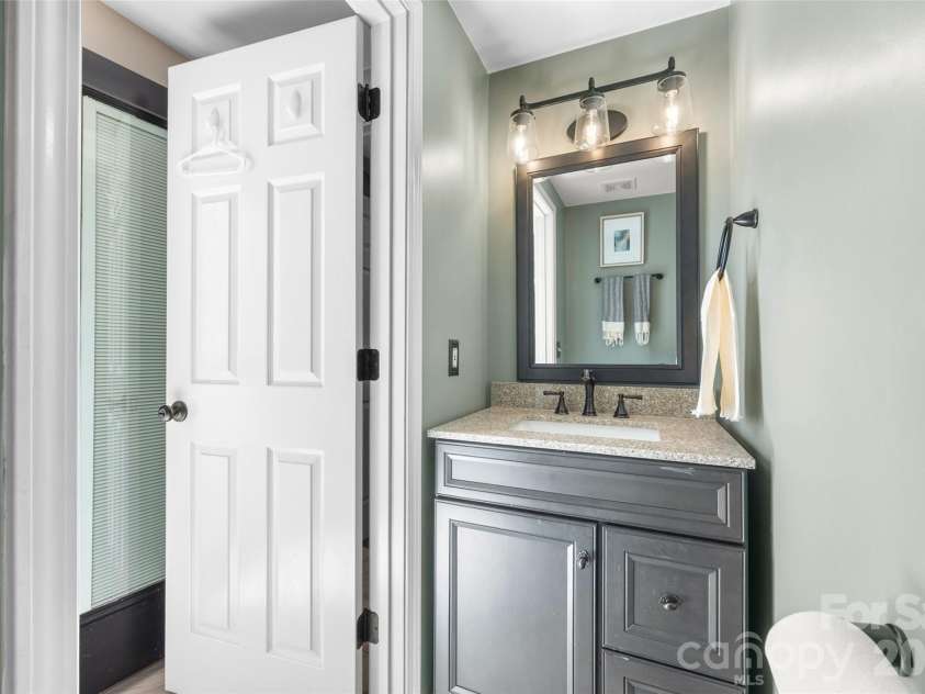 12141 Stone Forest Drive, Pineville, NC 28134.  MLS# CAR4360442, YatesRealty ID 9475. Powder Room