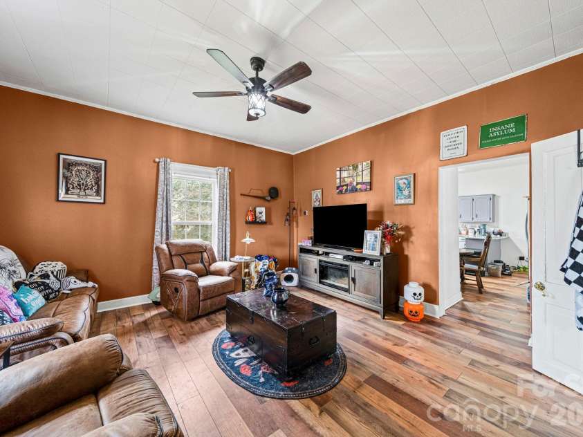 1930 Post Road, Shelby, NC 28152.  MLS# CAR4358564, YatesRealty ID 9476. 