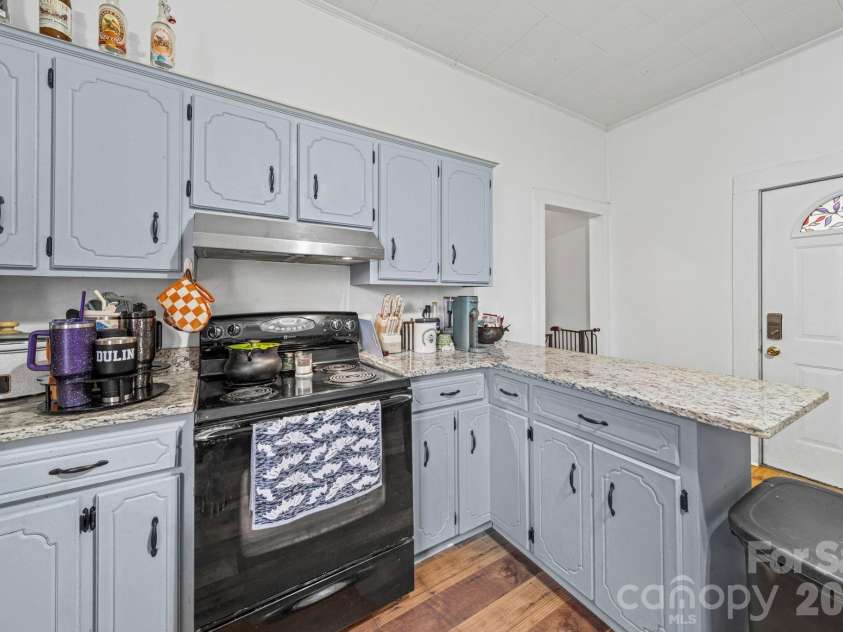 1930 Post Road, Shelby, NC 28152.  MLS# CAR4358564, YatesRealty ID 9476. 