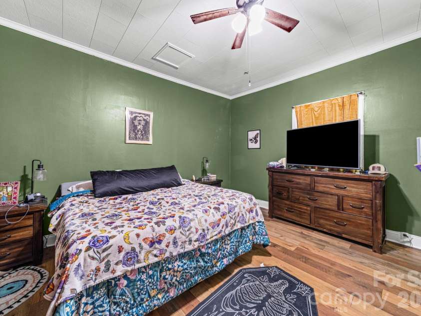 1930 Post Road, Shelby, NC 28152.  MLS# CAR4358564, YatesRealty ID 9476. 