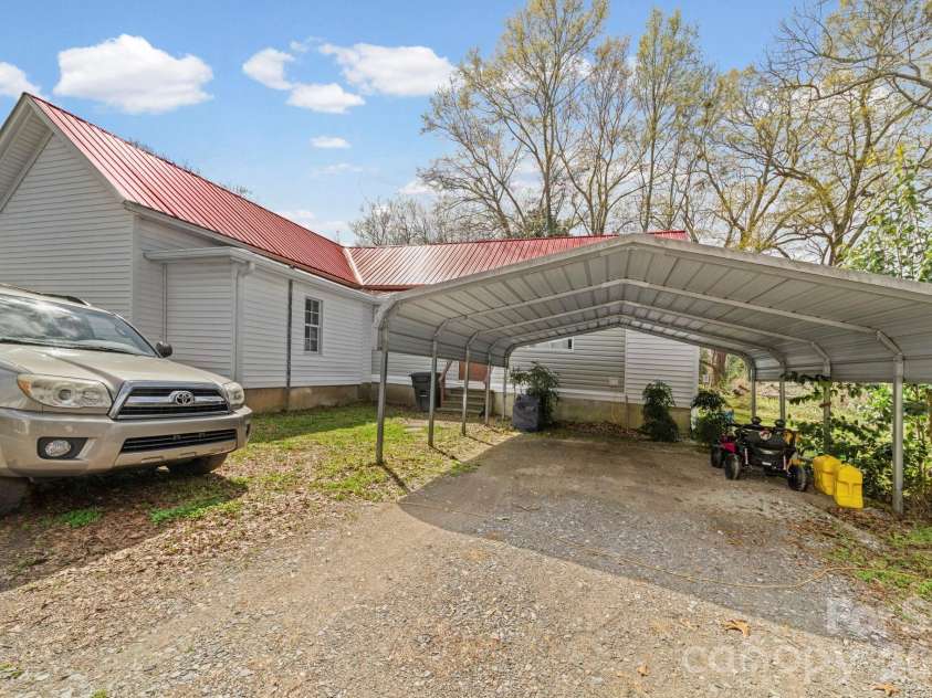 1930 Post Road, Shelby, NC 28152.  MLS# CAR4358564, YatesRealty ID 9476. 