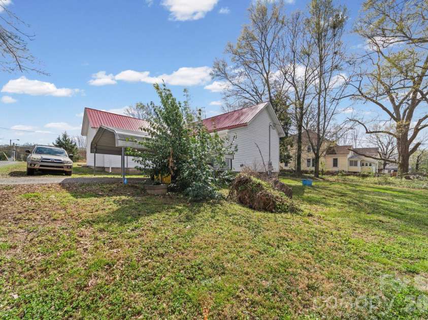 1930 Post Road, Shelby, NC 28152.  MLS# CAR4358564, YatesRealty ID 9476. 