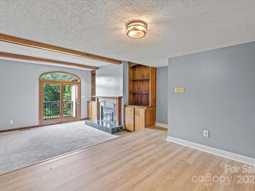 5190 Corbin Lane, Hickory, NC 28601.  MLS# CAR4215857, YatesRealty ID 9477. Dining & Living Room