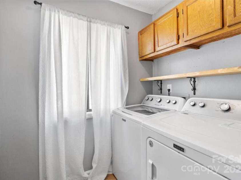 5190 Corbin Lane, Hickory, NC 28601.  MLS# CAR4215857, YatesRealty ID 9477. Laundry Room