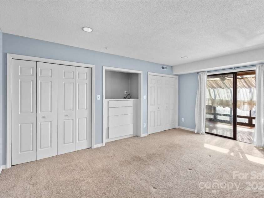 5190 Corbin Lane, Hickory, NC 28601.  MLS# CAR4215857, YatesRealty ID 9477. Owners Suite - Lower Level