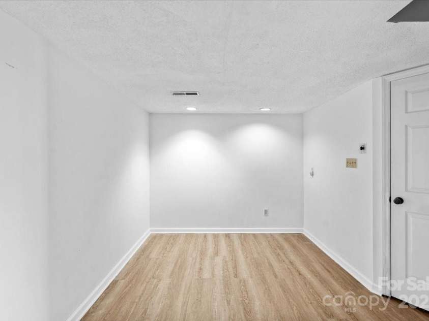 5190 Corbin Lane, Hickory, NC 28601.  MLS# CAR4215857, YatesRealty ID 9477. Rec Room/Flex Space Downstairs