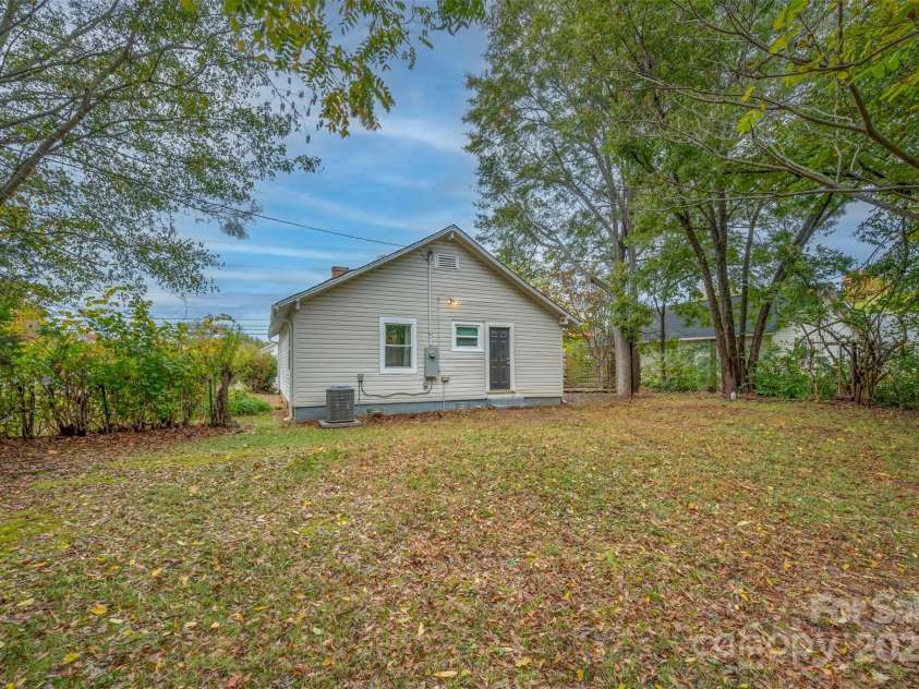 512 Spindale Street, Spindale, NC 28160.  MLS# CAR4316689, YatesRealty ID 9478. 