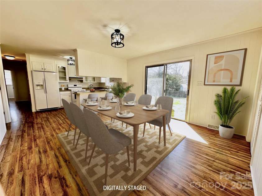 2604 Oxford Circle, Lancaster, SC 29720.  MLS# CAR4227726, YatesRealty ID 9479. 