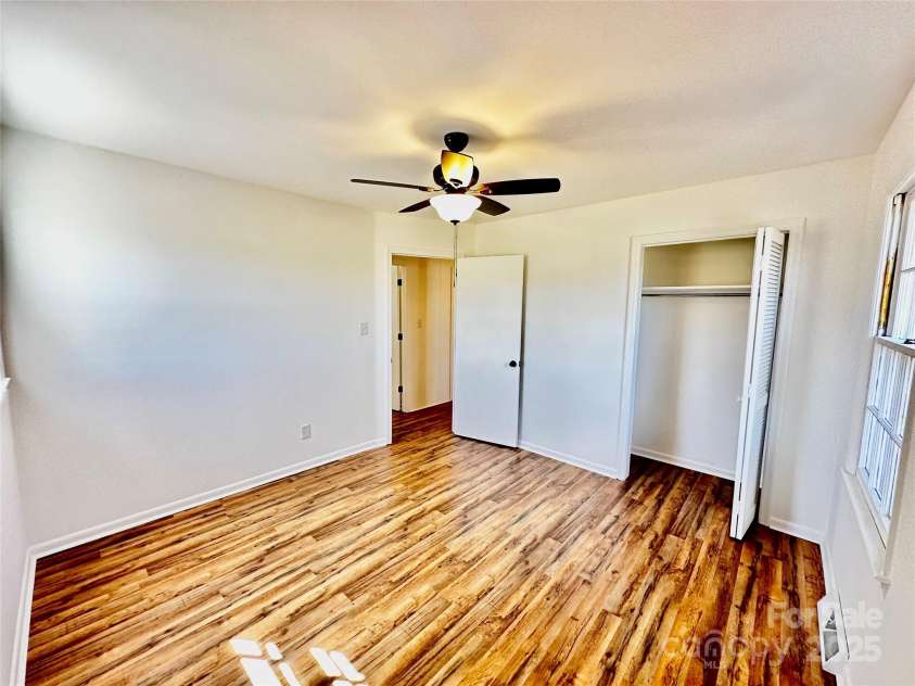 2604 Oxford Circle, Lancaster, SC 29720.  MLS# CAR4227726, YatesRealty ID 9479. 