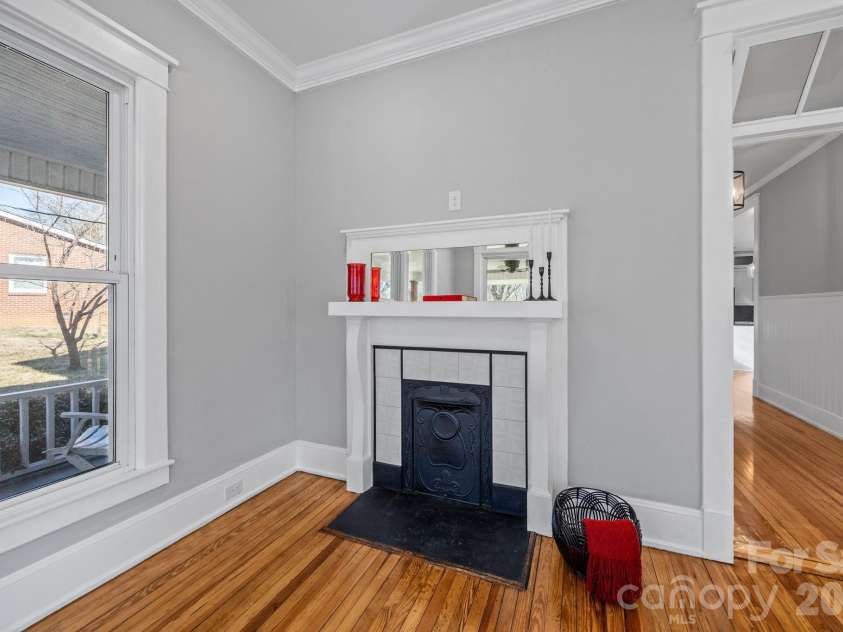 413 Laurel Street, Lincolnton, NC 28092.  MLS# CAR4347559, YatesRealty ID 9479. 