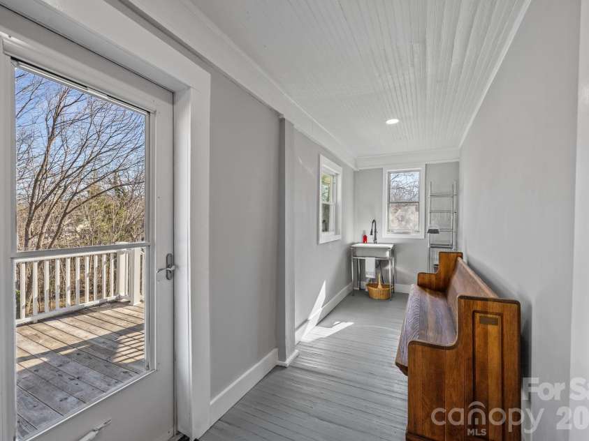 413 Laurel Street, Lincolnton, NC 28092.  MLS# CAR4347559, YatesRealty ID 9479. 