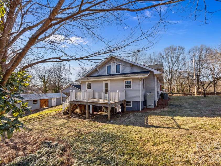 413 Laurel Street, Lincolnton, NC 28092.  MLS# CAR4347559, YatesRealty ID 9479. 