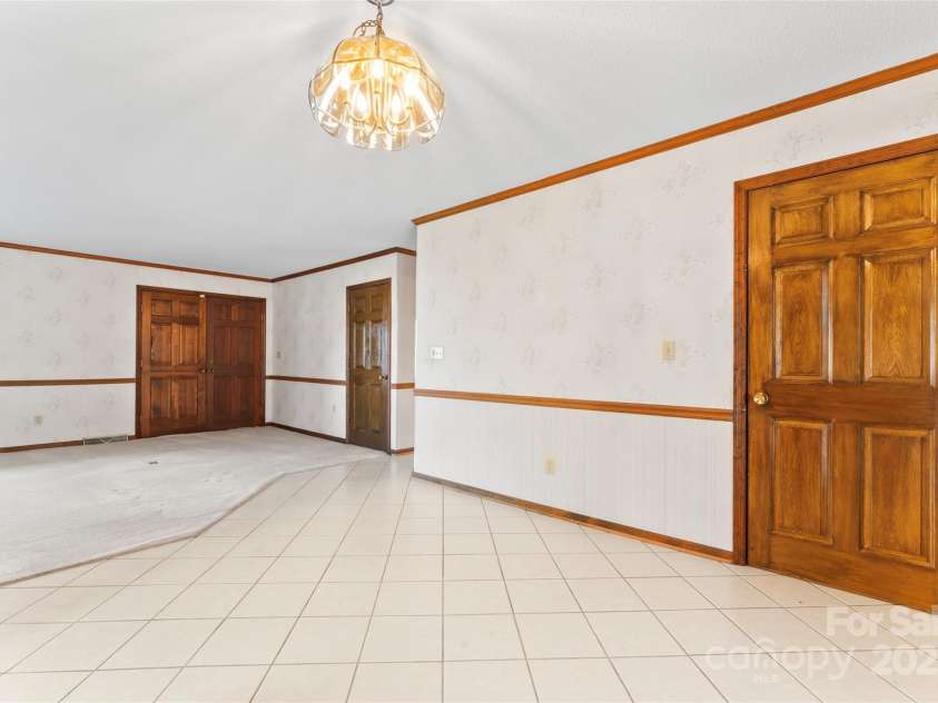 107 17th Street, Salisbury, NC 28144.  MLS# CAR4333959, YatesRealty ID 948. 