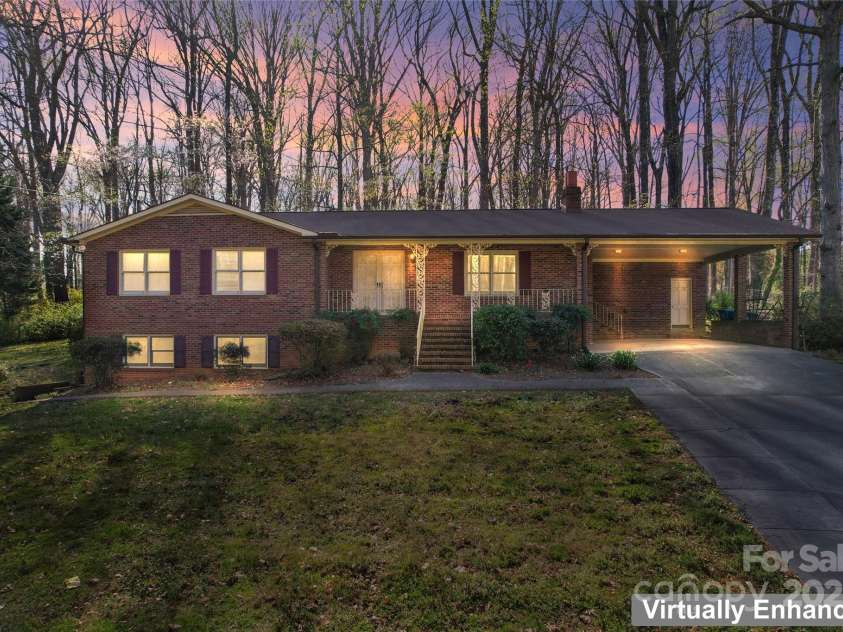 107 17th Street, Salisbury, NC 28144.  MLS# CAR4333959, YatesRealty ID 948. 