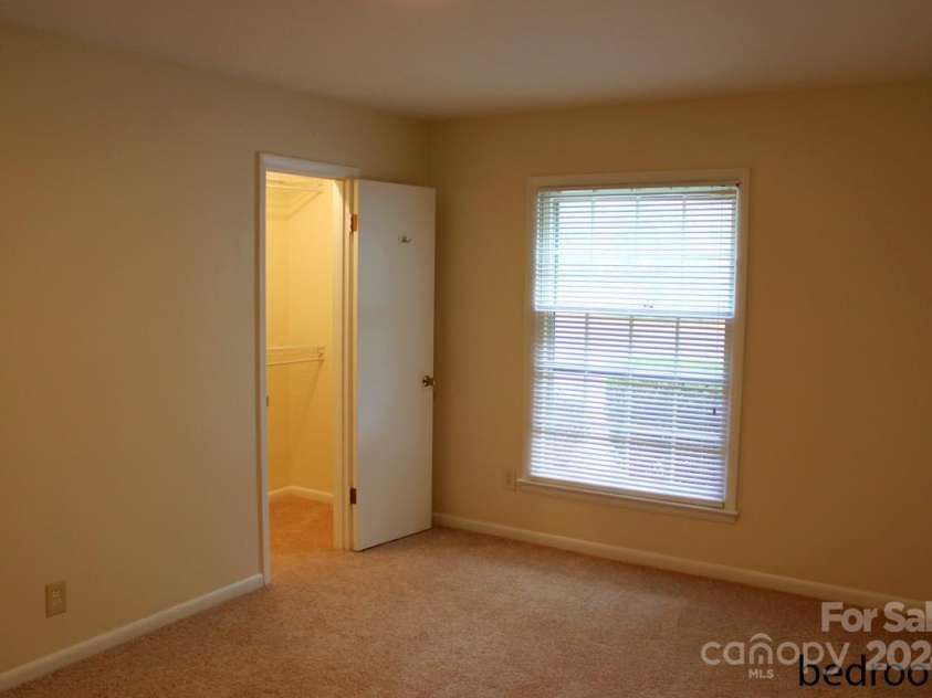 4605 Coronado Drive, Charlotte, NC 28212.  MLS# CAR4203847, YatesRealty ID 948. 