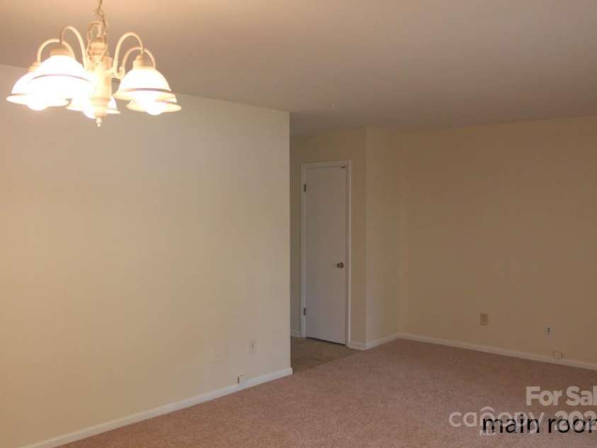 4605 Coronado Drive, Charlotte, NC 28212.  MLS# CAR4203847, YatesRealty ID 948. 