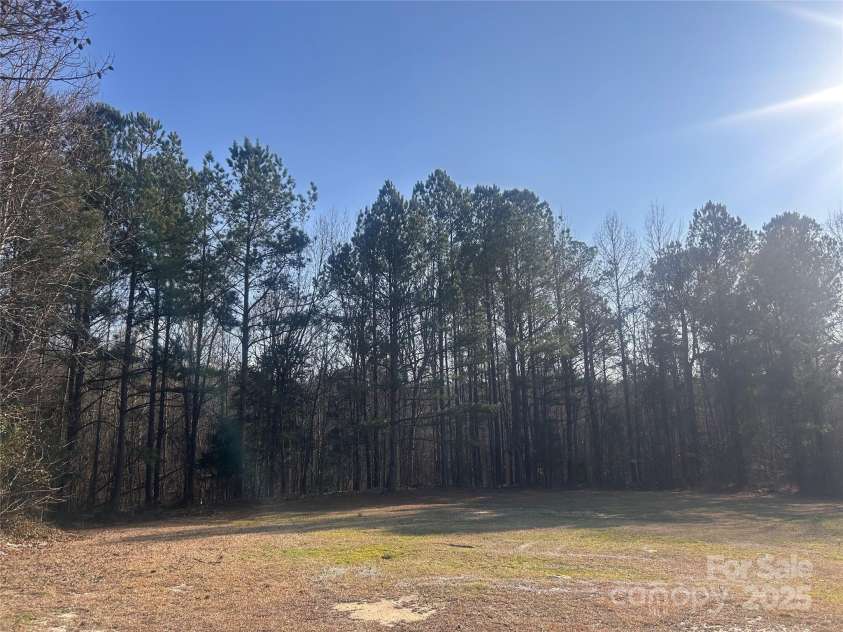 107 Gloria Trail, Columbia, SC 29203.  MLS# CAR4221203, YatesRealty ID 9480. 