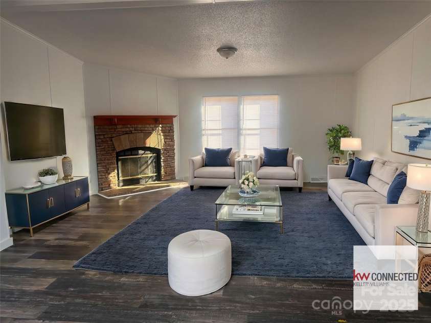 107 Gloria Trail, Columbia, SC 29203.  MLS# CAR4221203, YatesRealty ID 9480. Virtual Staging