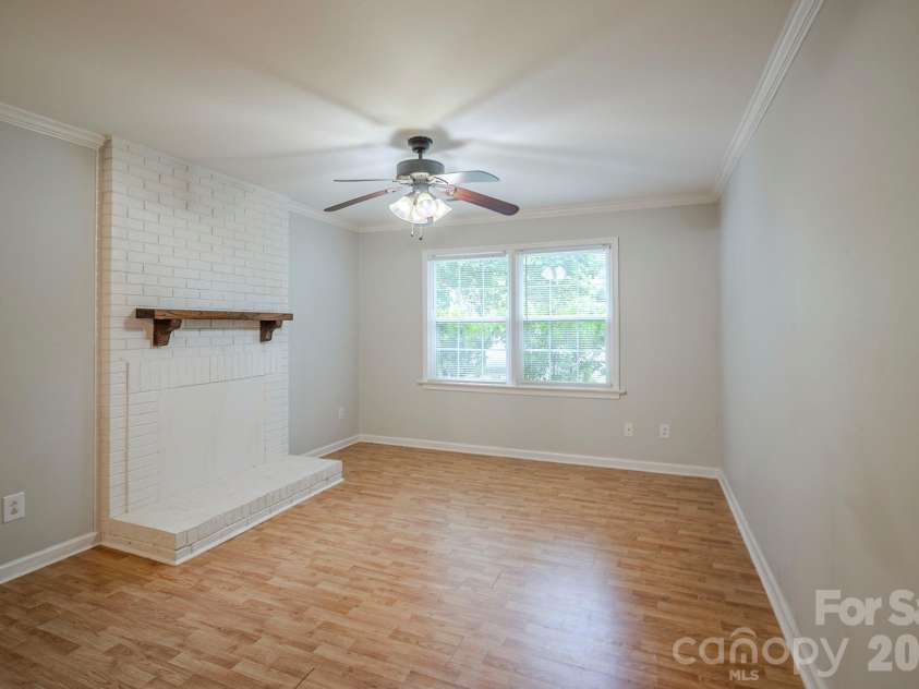 6410 Pineburr Court, Charlotte, NC 28211.  MLS# CAR4287603, YatesRealty ID 9480. 