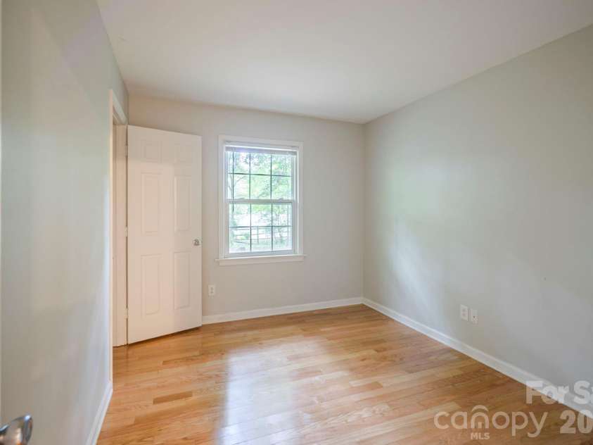 6410 Pineburr Court, Charlotte, NC 28211.  MLS# CAR4287603, YatesRealty ID 9480. 
