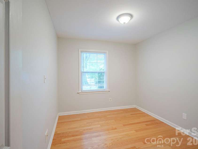 6410 Pineburr Court, Charlotte, NC 28211.  MLS# CAR4287603, YatesRealty ID 9480. 