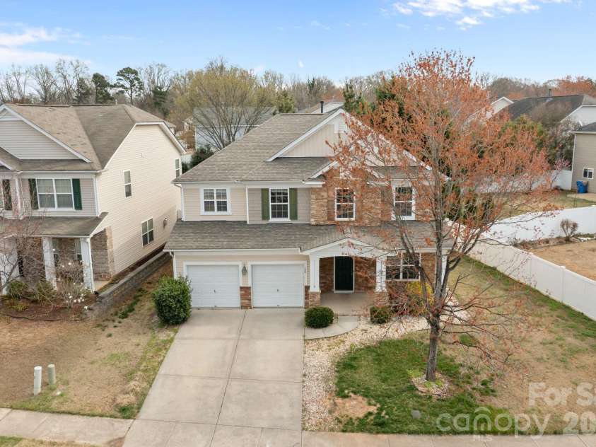 108 Sand Spur Drive, Mooresville, NC 28117.  MLS# CAR4354221, YatesRealty ID 9481. 
