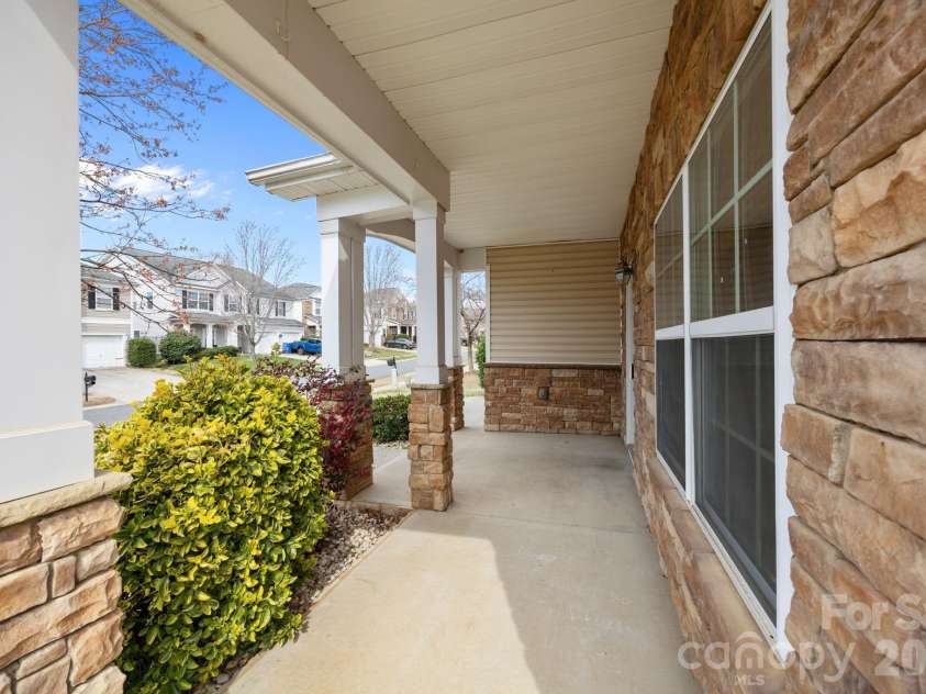 108 Sand Spur Drive, Mooresville, NC 28117.  MLS# CAR4354221, YatesRealty ID 9481. 