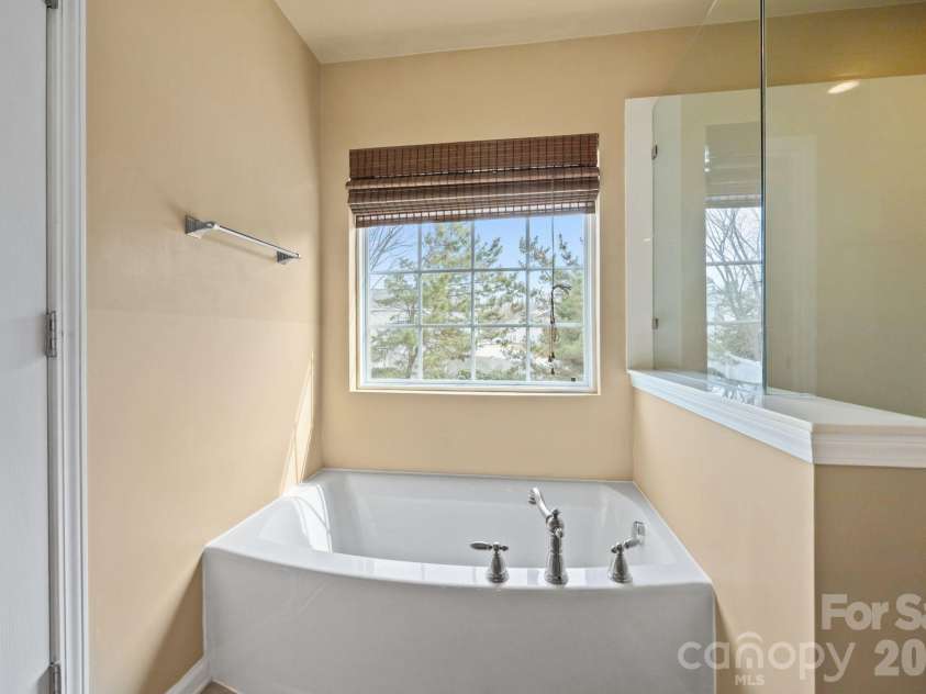 108 Sand Spur Drive, Mooresville, NC 28117.  MLS# CAR4354221, YatesRealty ID 9481. 