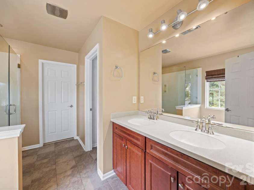108 Sand Spur Drive, Mooresville, NC 28117.  MLS# CAR4354221, YatesRealty ID 9481. 