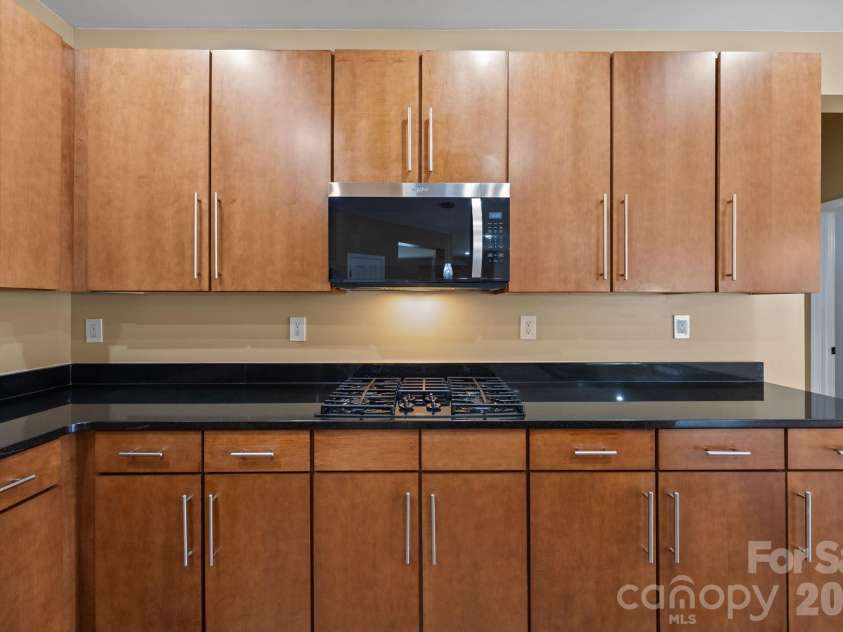 108 Sand Spur Drive, Mooresville, NC 28117.  MLS# CAR4354221, YatesRealty ID 9481. 