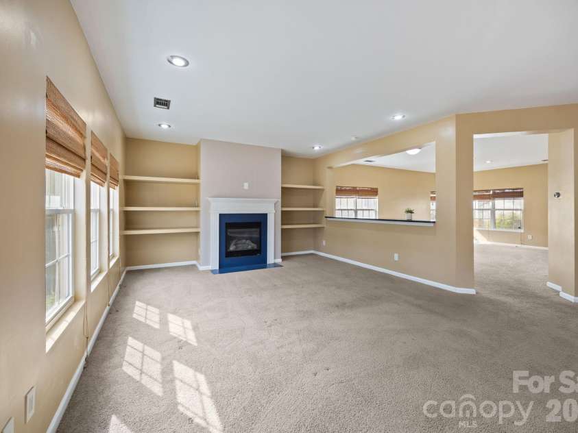 108 Sand Spur Drive, Mooresville, NC 28117.  MLS# CAR4354221, YatesRealty ID 9481. 