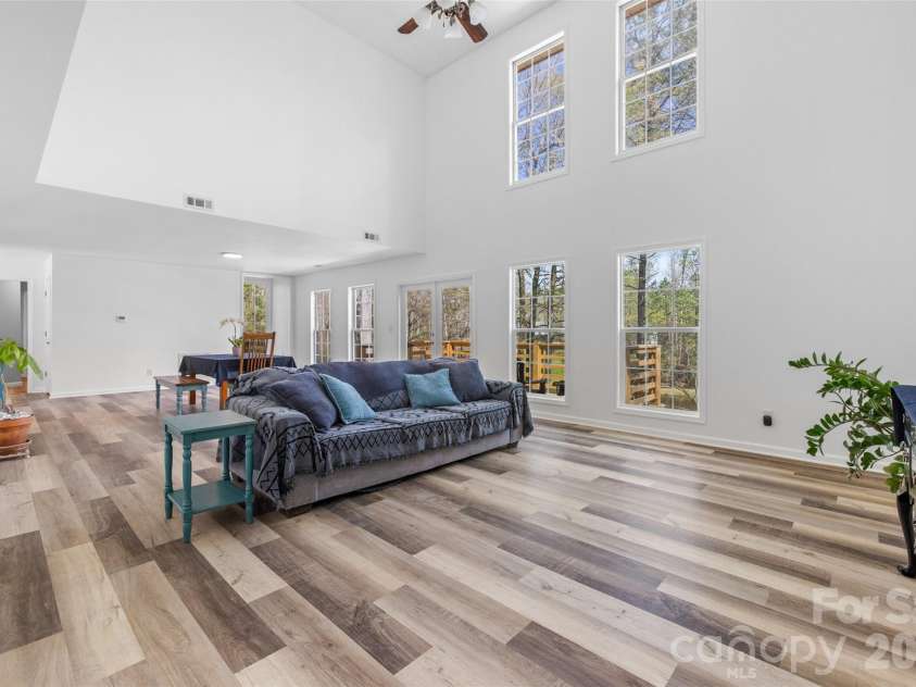 5980 Quarter Mile Road, Clover, SC 29710.  MLS# CAR4358469, YatesRealty ID 9482. Living Room