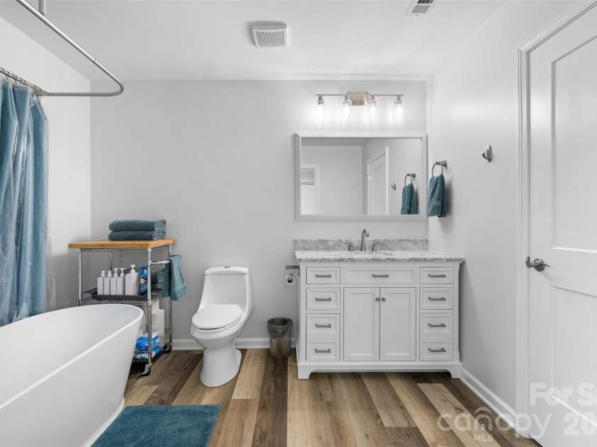 5980 Quarter Mile Road, Clover, SC 29710.  MLS# CAR4358469, YatesRealty ID 9482. Primary Bathroom